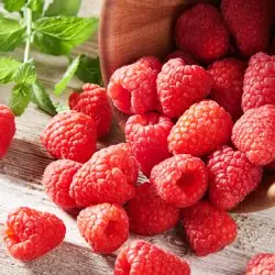 Fresh Field Packed Raspberries, 6 oz Container thumbnail 3