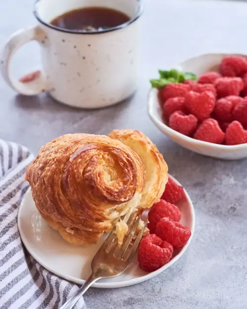 Fresh Field Packed Raspberries, 6 oz Container thumbnail 4