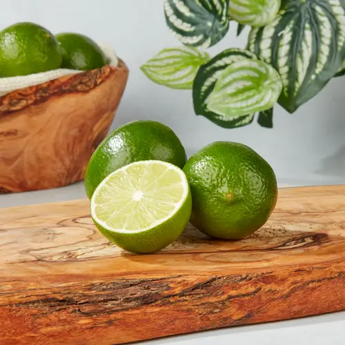 Fresh Marketside Organic Limes, 1 lb Bag thumbnail 2