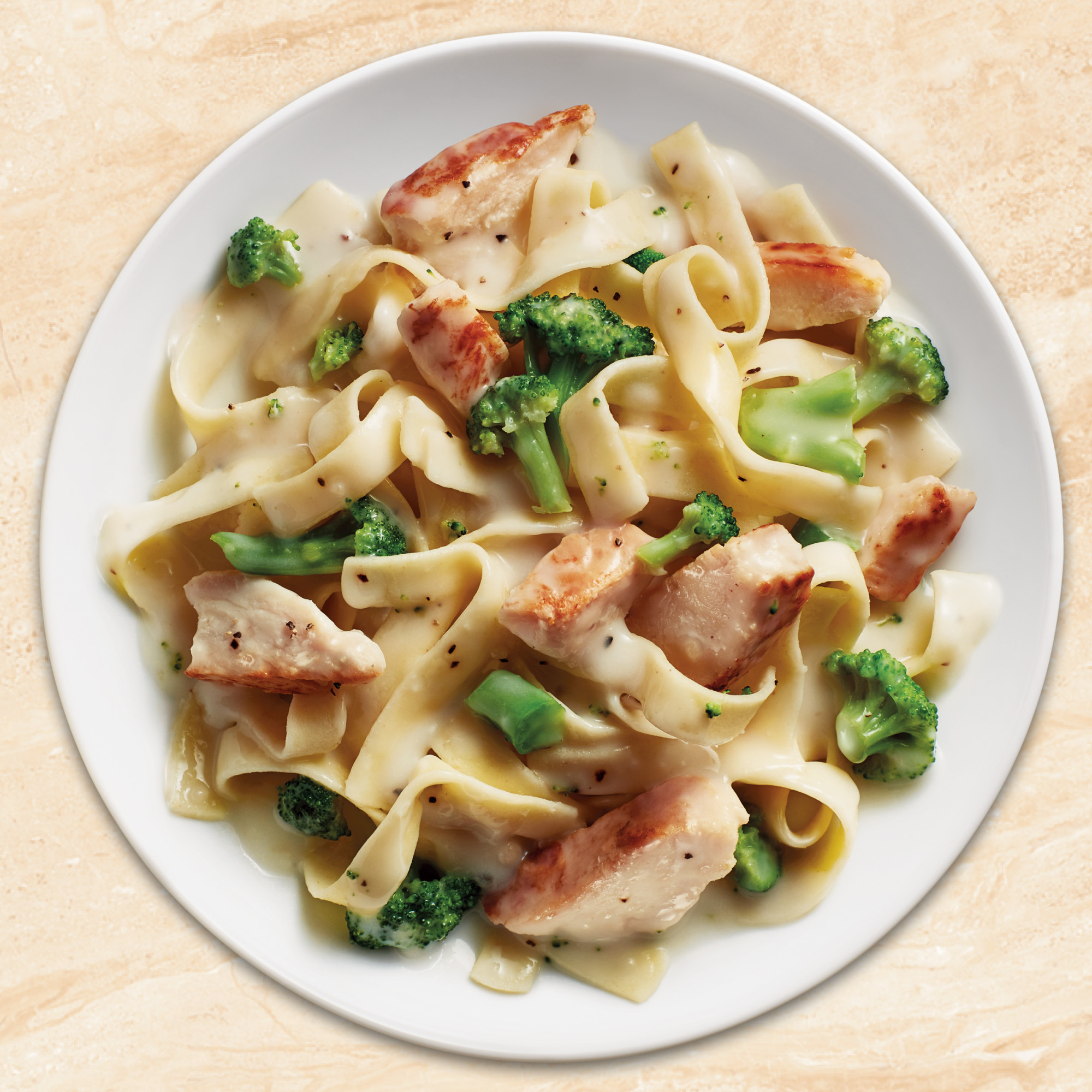 Healthy Choice CafÃ© Steamers Chicken Fettuccini Alfredo With Broccoli Frozen 10oz (frozen) thumbnail 4