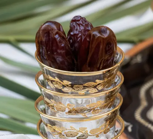 11LB Large Size Medjool Dates-Golden Dates Farm-California Fresh-Dried Fruits