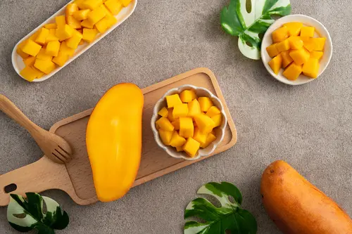 Marketside Fresh Cut Mango, 16 oz Tray thumbnail 3