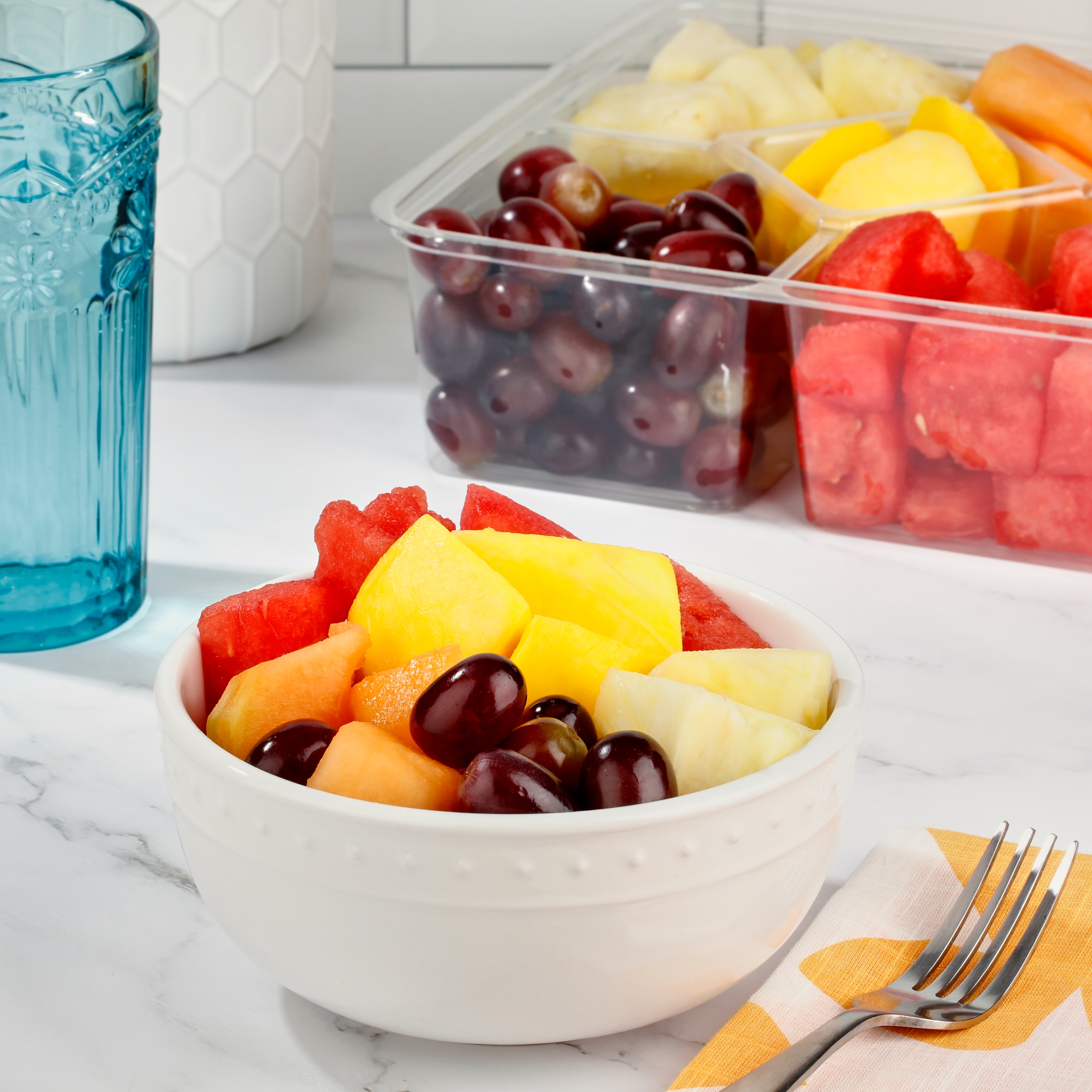 Freshness Guaranteed Seasonal Fruit Tray, 40 oz thumbnail 2