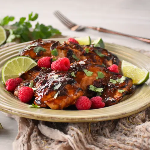 Skinnygirl, Fat-Free, Sugar-Free Raspberry Vinaigrette Salad Dressing, 8 fl oz thumbnail 3