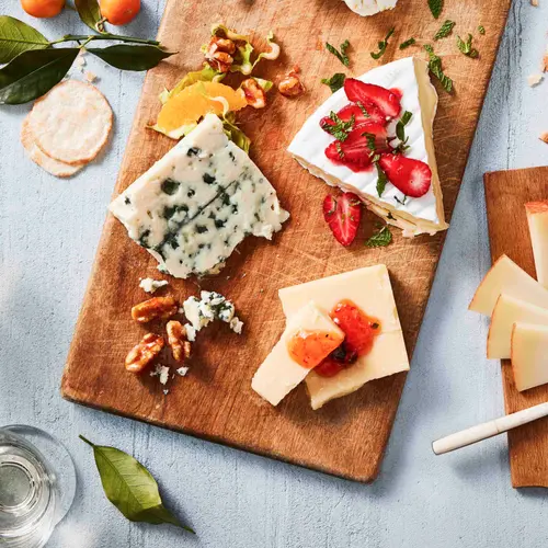 President Brie Cheese Wedge Foil Wrapped, 7 oz (Refrigerated) thumbnail 3