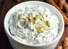 Famous Dave's Spicy Dill Pickle Chips, 24 fl oz Jar thumbnail 4