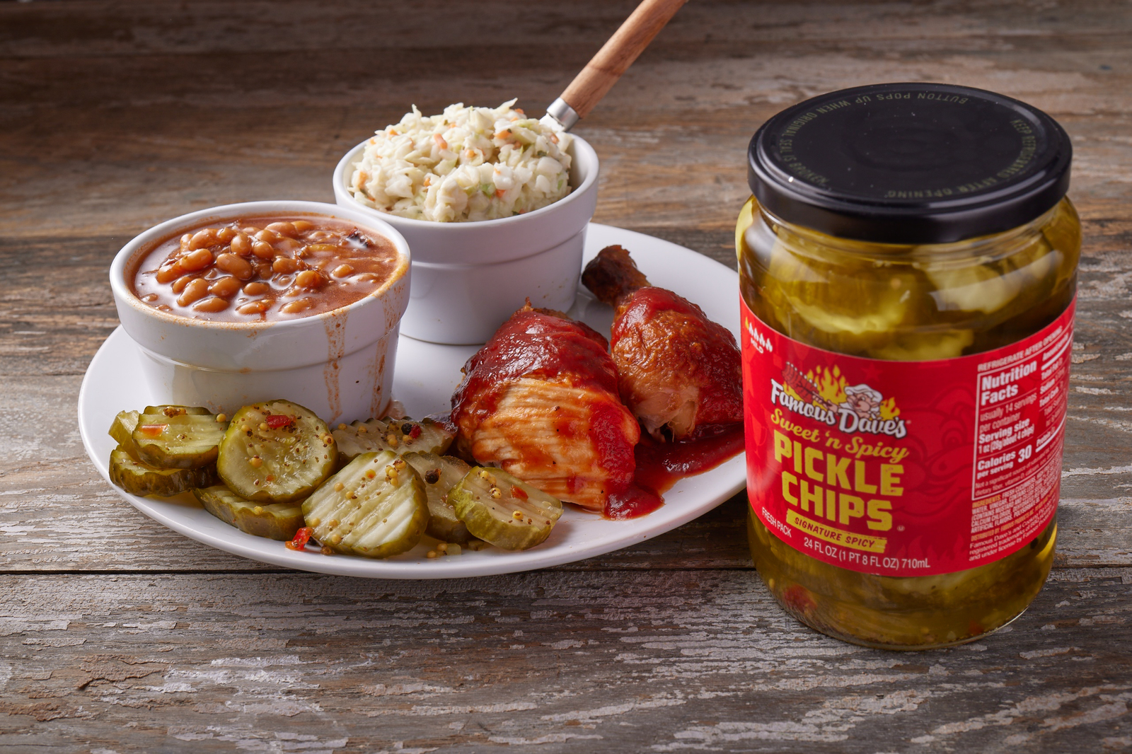 Famous Dave's Sweet 'n Spicy Pickle Chips, 24 FL Oz thumbnail 3