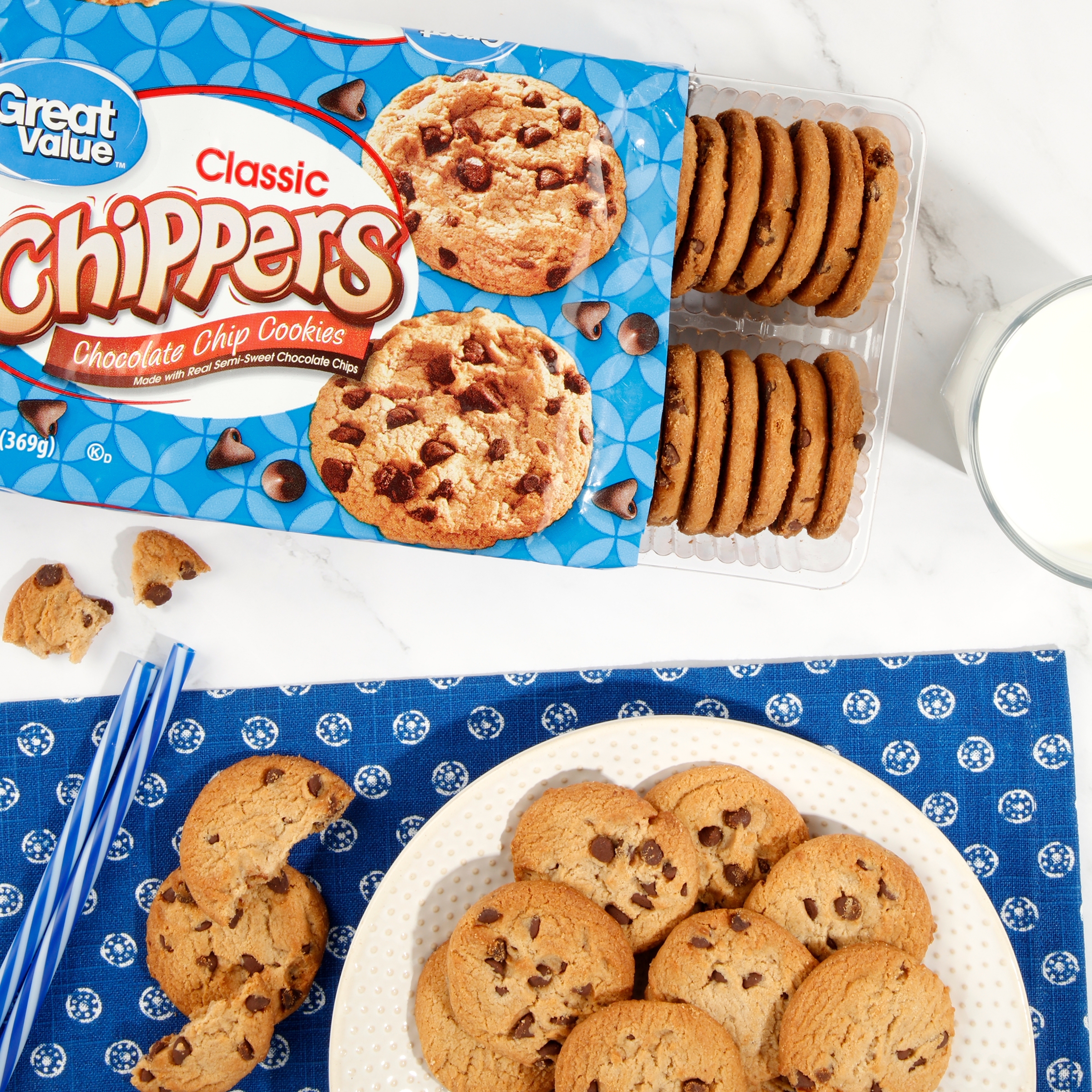 Great Value Classic Chippers Chocolate Chip Cookies, 13oz thumbnail 2