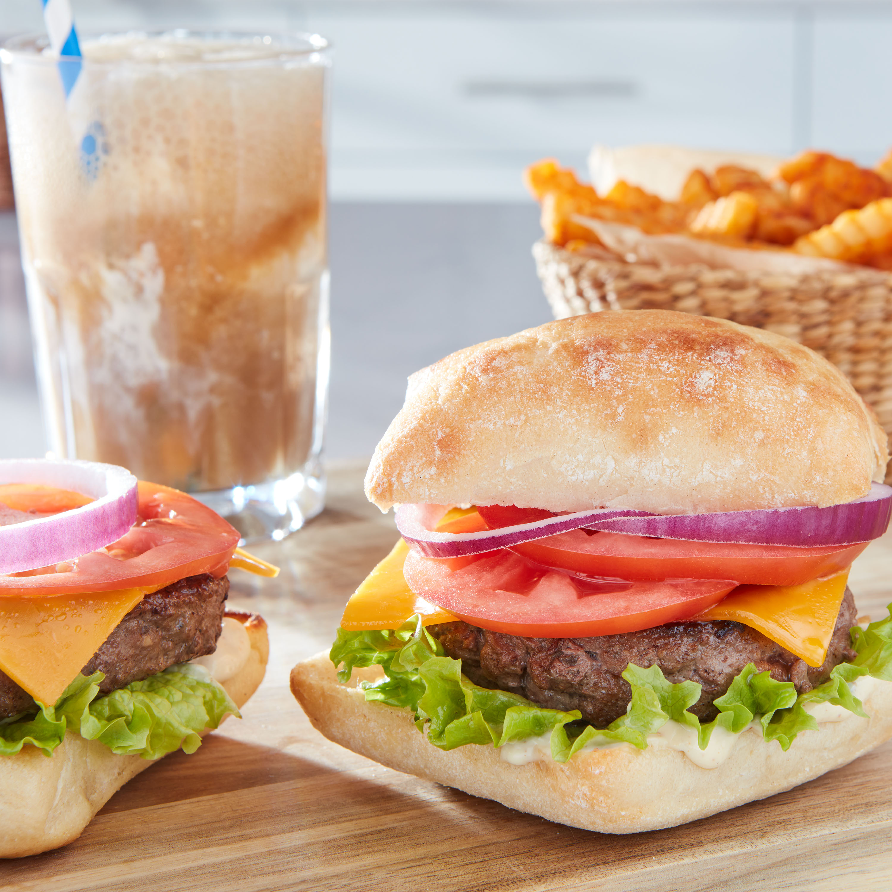 Marketside Seasoned Angus Beef 1/3 lb. Patties, 6 Count, 2lb (Frozen) thumbnail 2