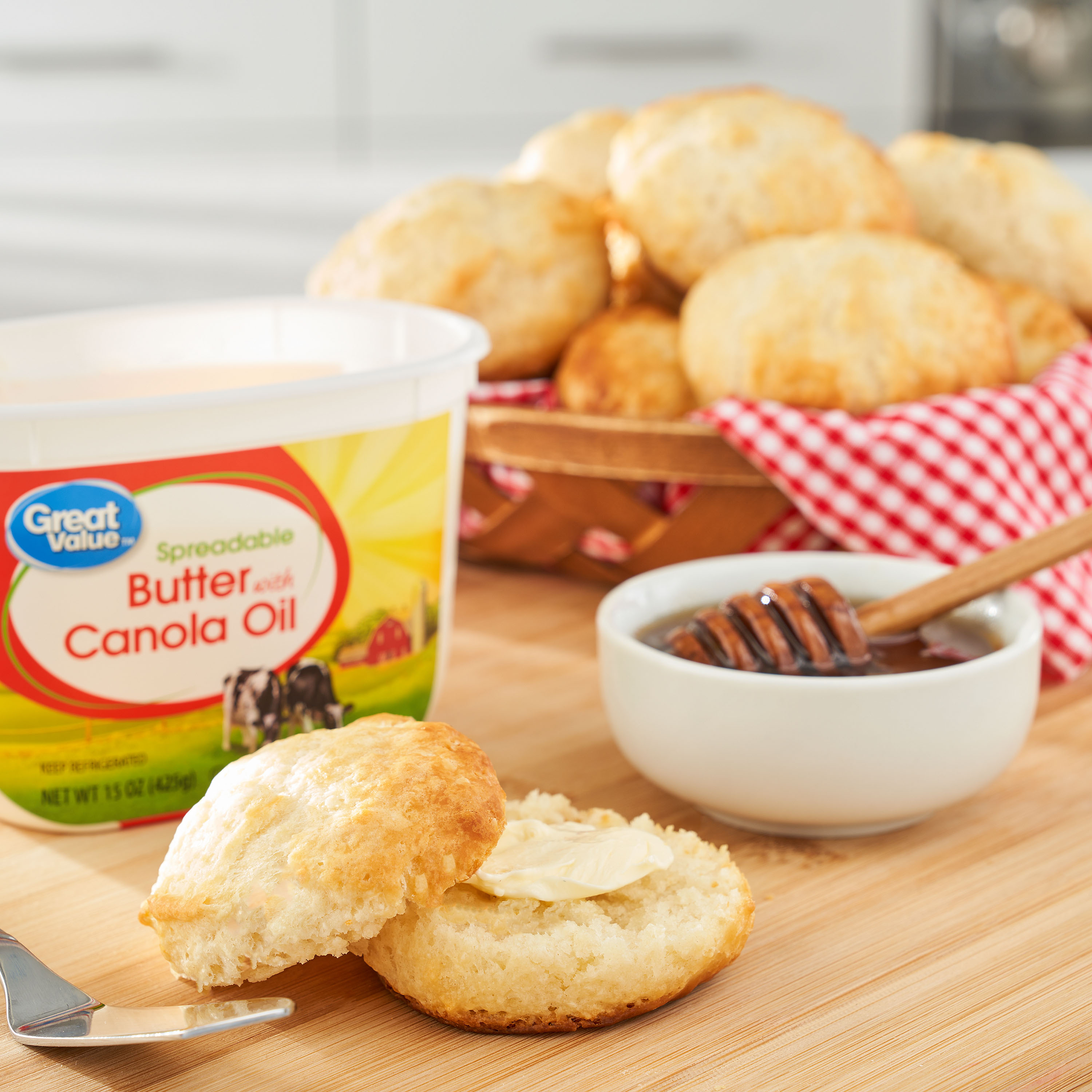 15oz Great Value Spreadable Butter with Canola Oil Tub thumbnail 2