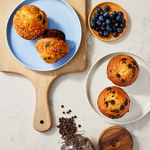 Marketside Blueberry & Chocolate Chip Muffins, 14 oz, 4 Count thumbnail 2