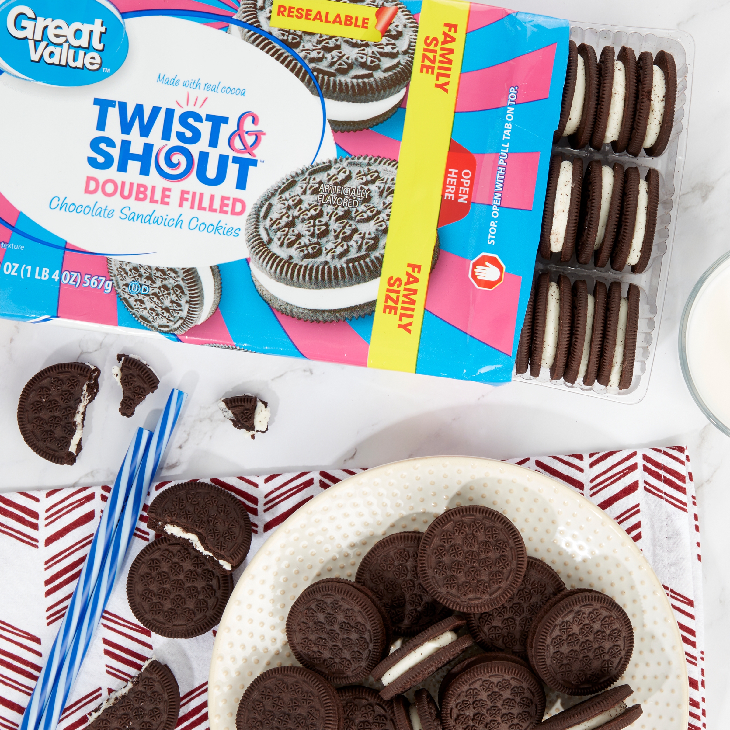 Great Value Twist & Shout Double Filled Chocolate Sandwich Cookies Family Size, 20 oz thumbnail 2