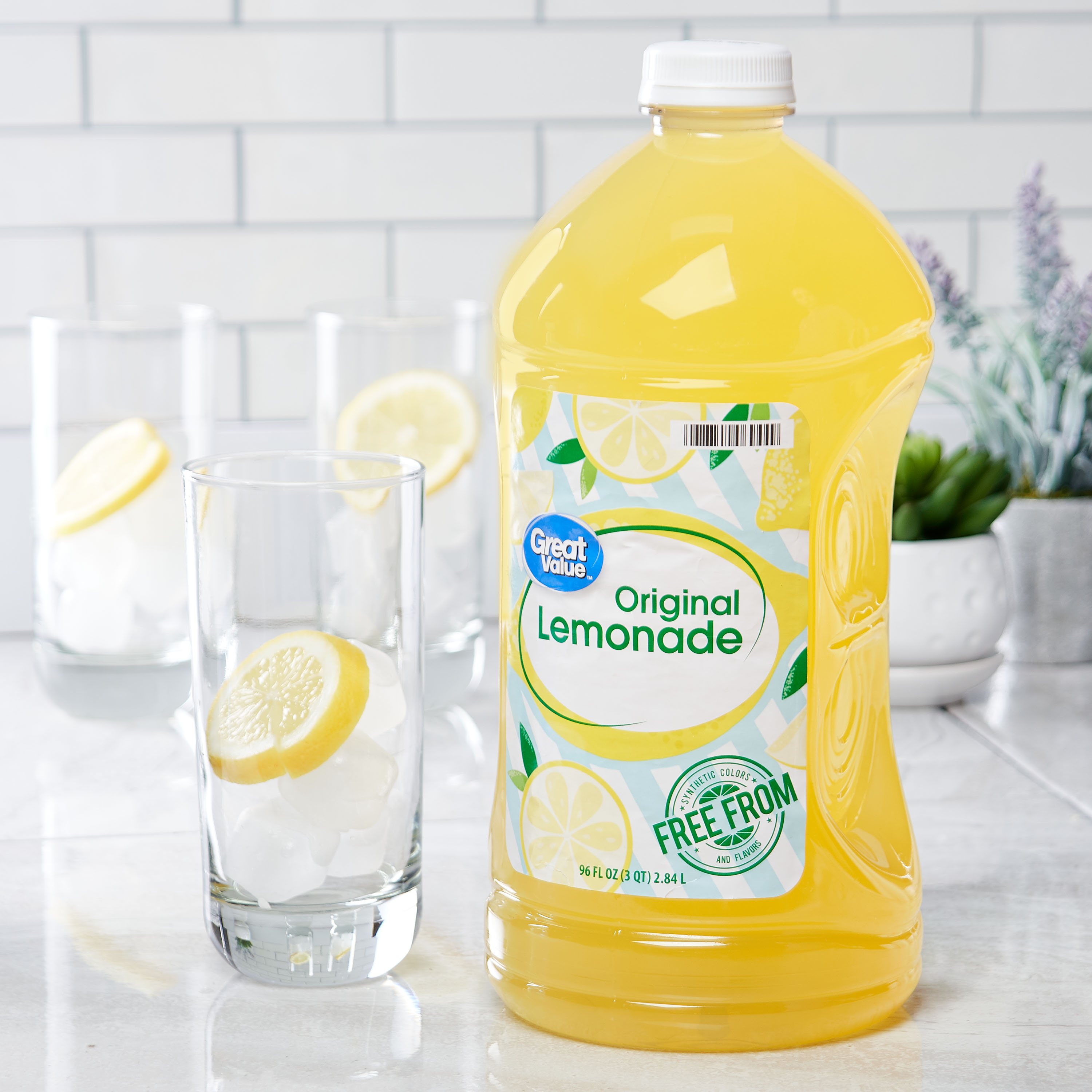 Great Value Original Lemonade, 96 fl oz thumbnail 2