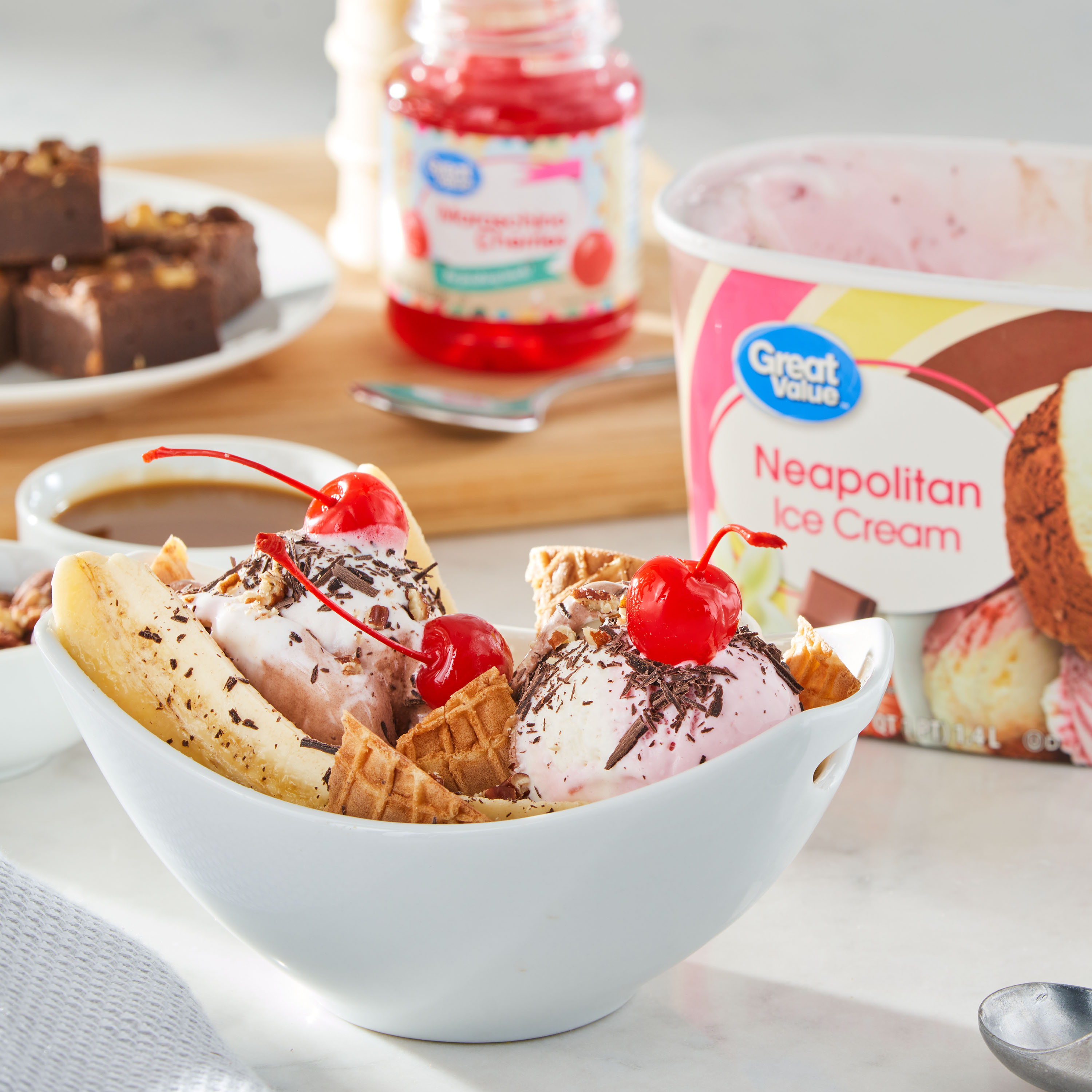 Great Value Neapolitan Ice Cream, 48 fl oz thumbnail 2