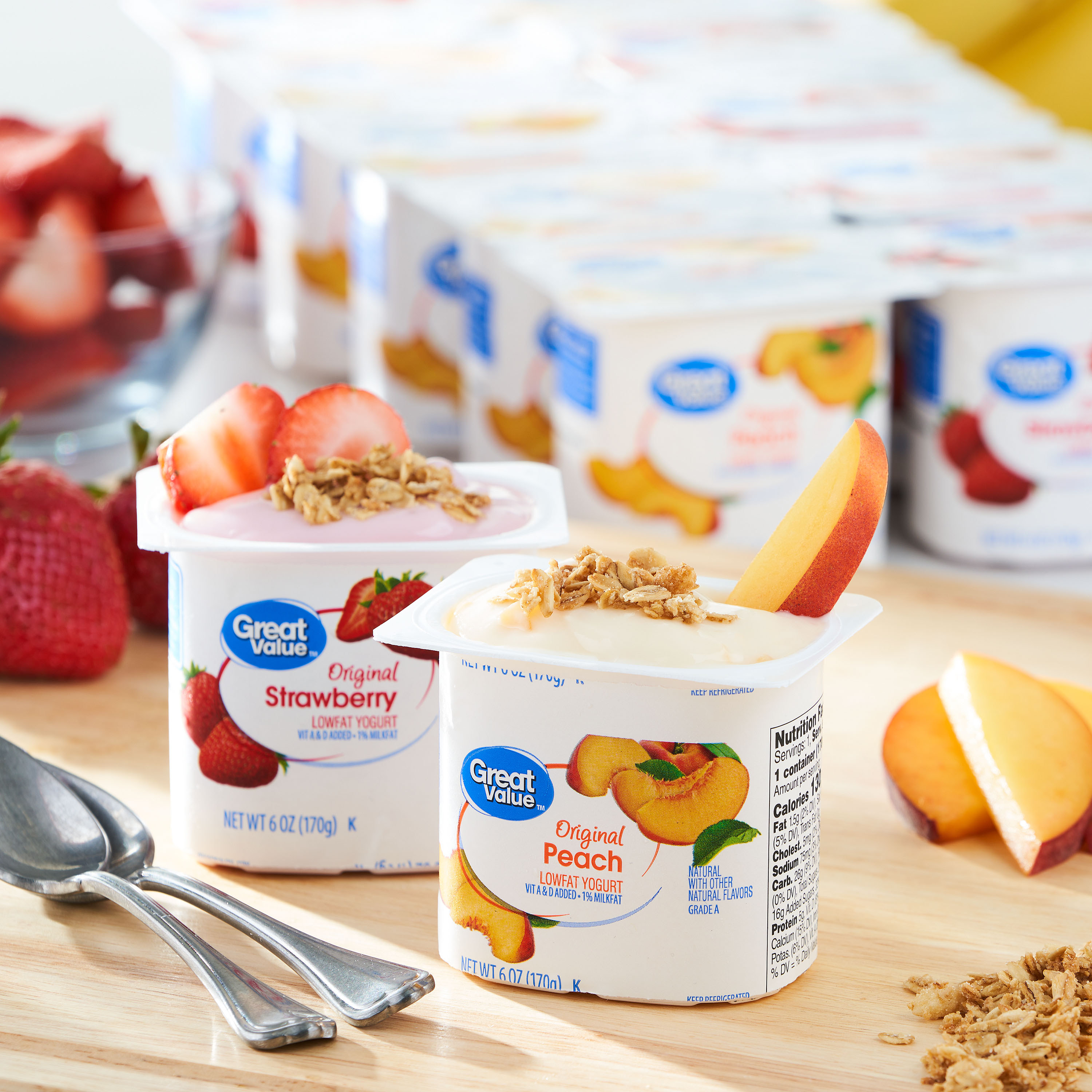 Great Value Original Strawberry and Peach Lowfat Yogurt, 6 oz Cups, 12 Count thumbnail 2