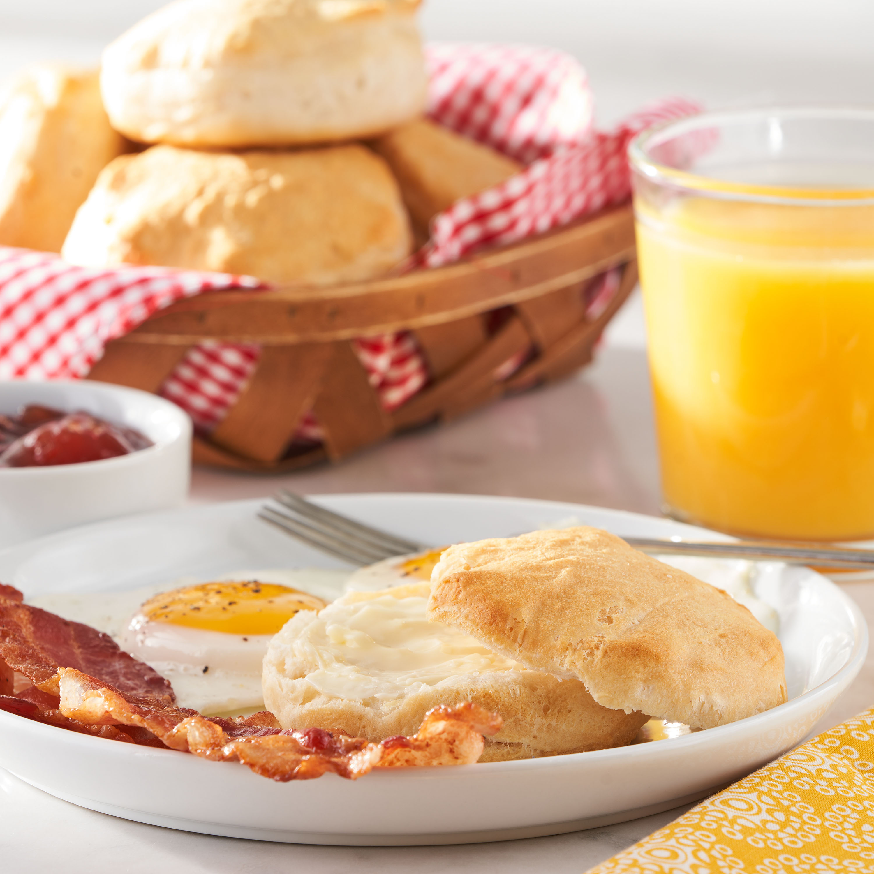 Great Value Flaky Jumbo Buttermilk Biscuits, 8 Count thumbnail 2