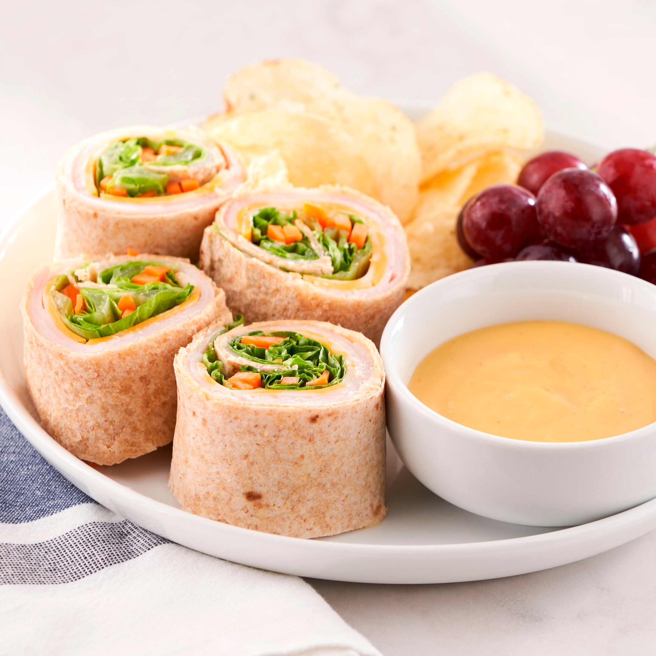 Great Value, Smoked Turkey Breast, 32 oz, Deli - Sliced thumbnail 3