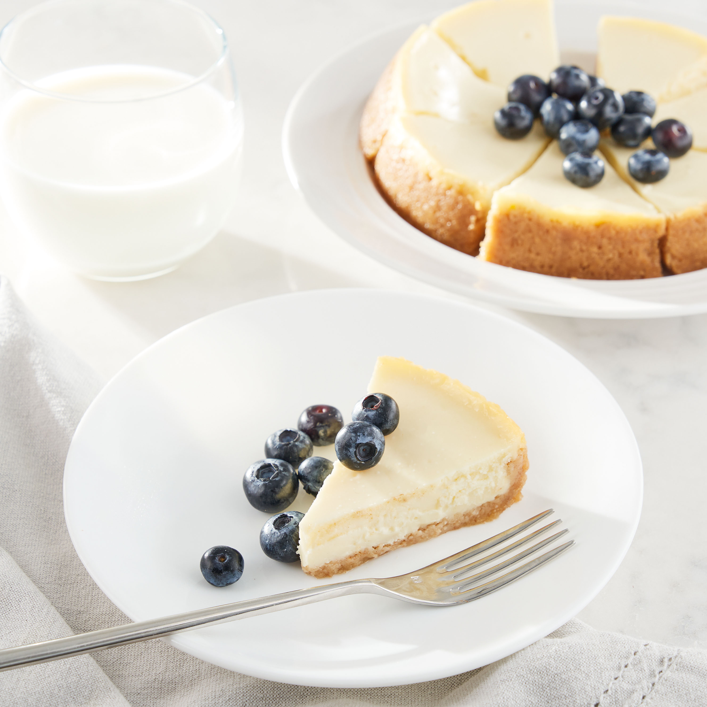 Freshness Guaranteed New York Style Cheesecake, 16 oz thumbnail 3
