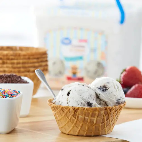 Great Value Cookies & Cream Ice Cream, 128 fl oz thumbnail 2
