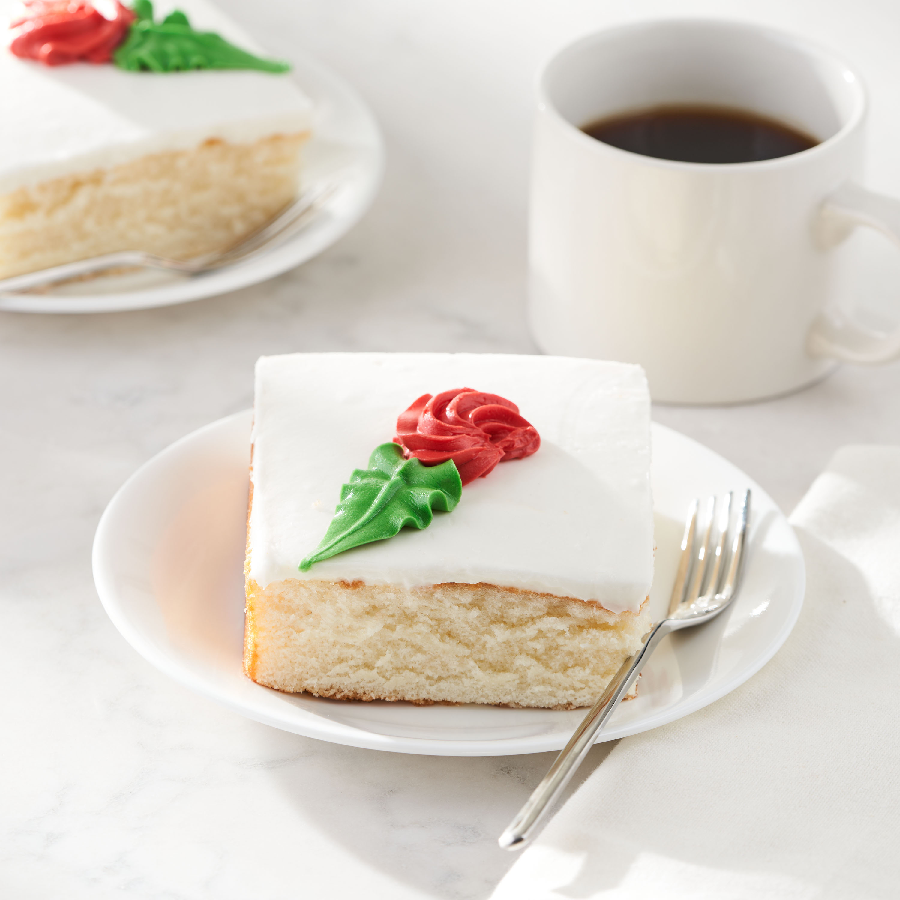 Freshness Guaranteed White Cake Square, Serves 2, 5.8oz thumbnail 3