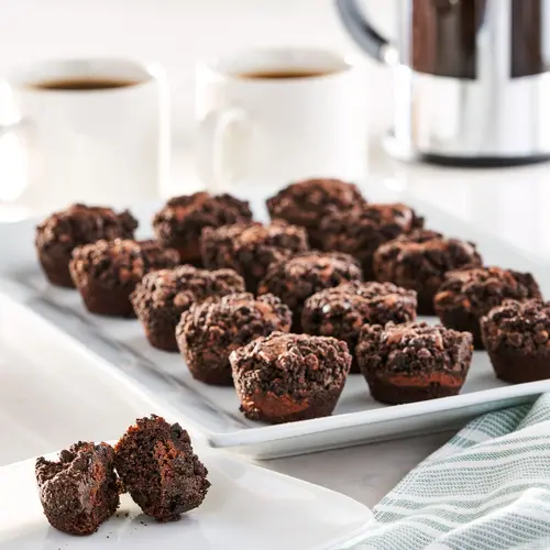 Freshness Guaranteed Chocolate Mini Cake Bites, 13.5 oz, 16 Count, Clamshell thumbnail 2