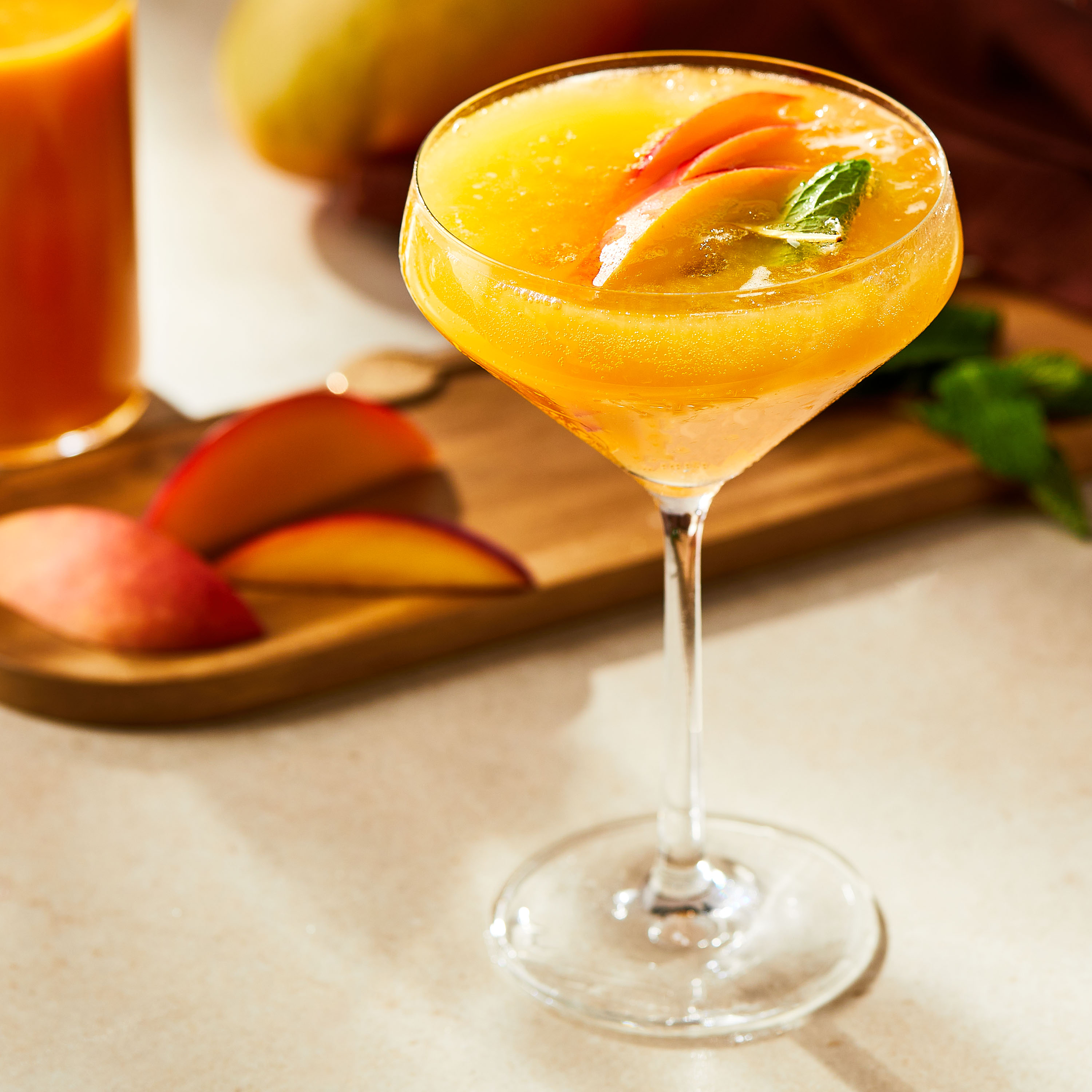 Great Value Club Soda, 7.5 fl oz, 6 Count Cans thumbnail 2