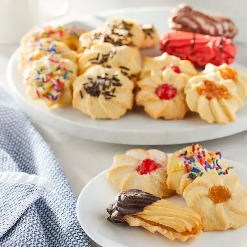 Freshness Guaranteed Baked Assorted Italian Cookies, 16 oz, 21 Count thumbnail 2