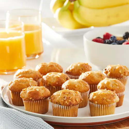 Freshness Guaranteed Mini Banana Nut Muffins, 12 oz Clamshell, 12 Count (Shelf Stable, Ambient) thumbnail 3