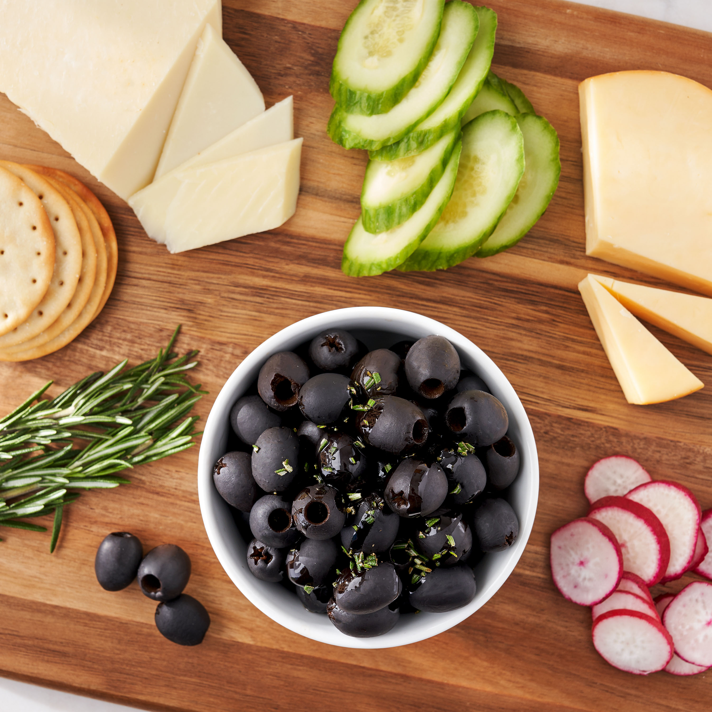 Great Value Large Pitted Black Olives, 6 oz. Allergens Not Contained. thumbnail 2