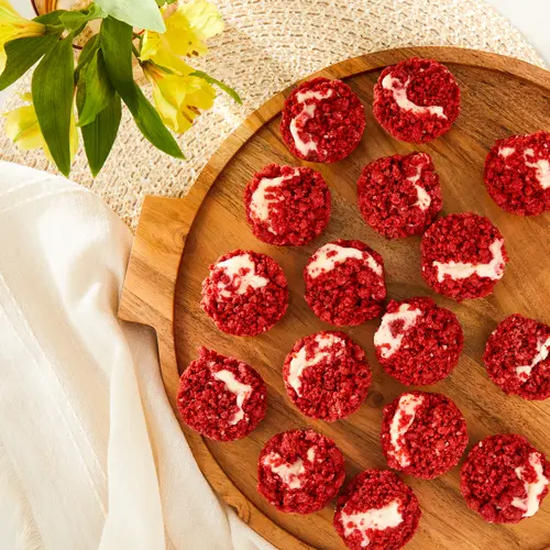 Freshness Guaranteed Red Velvet Mini Cake Bites, 15.8 oz, 16 Count, Clamshell thumbnail 2