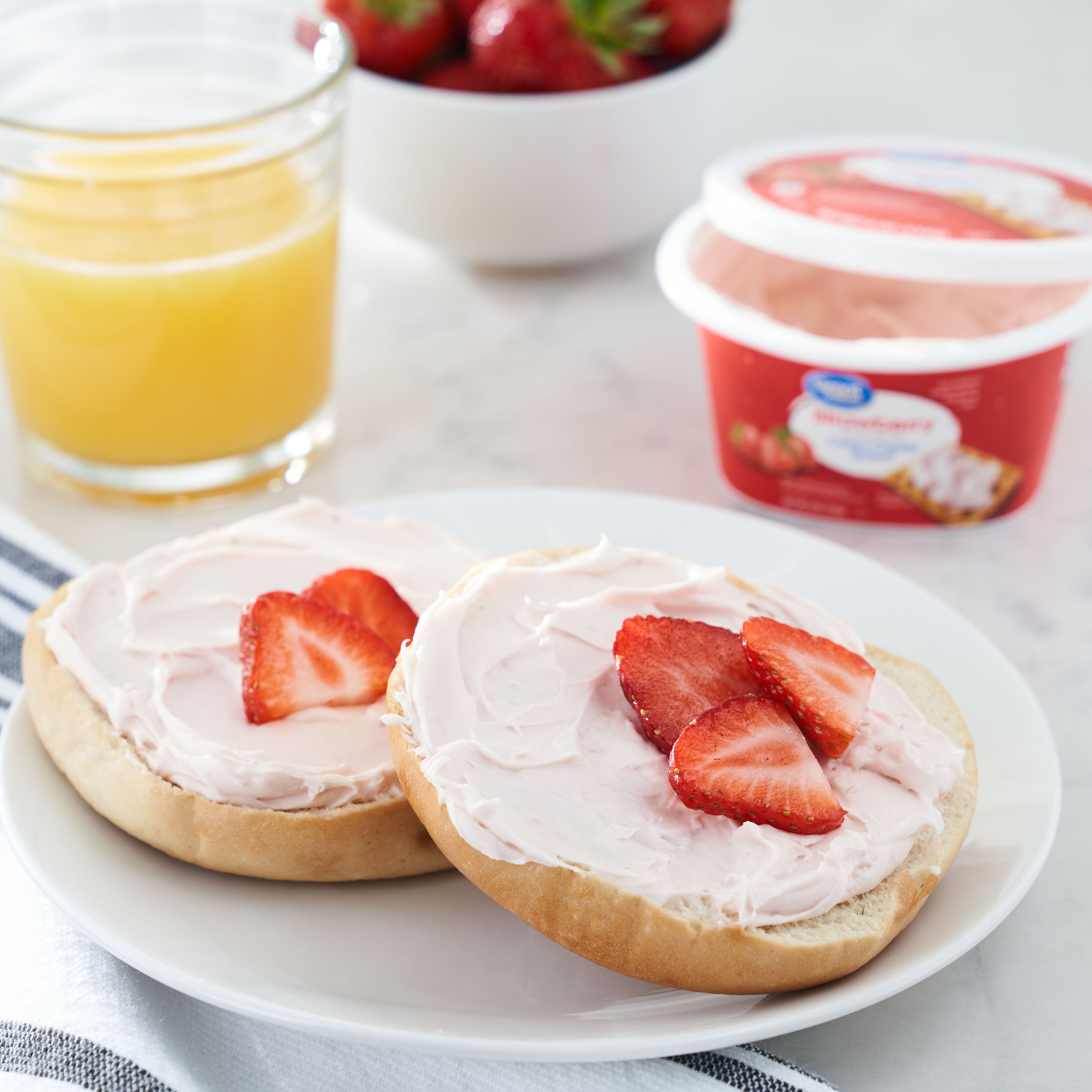 Great Value Strawberry Cream Cheese Spread, 8 oz Tub thumbnail 2