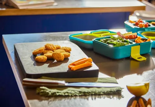 Beyond Meat Beyond Chicken Plant-Based Nuggets 10 oz Packaged Meals (Frozen) thumbnail 3