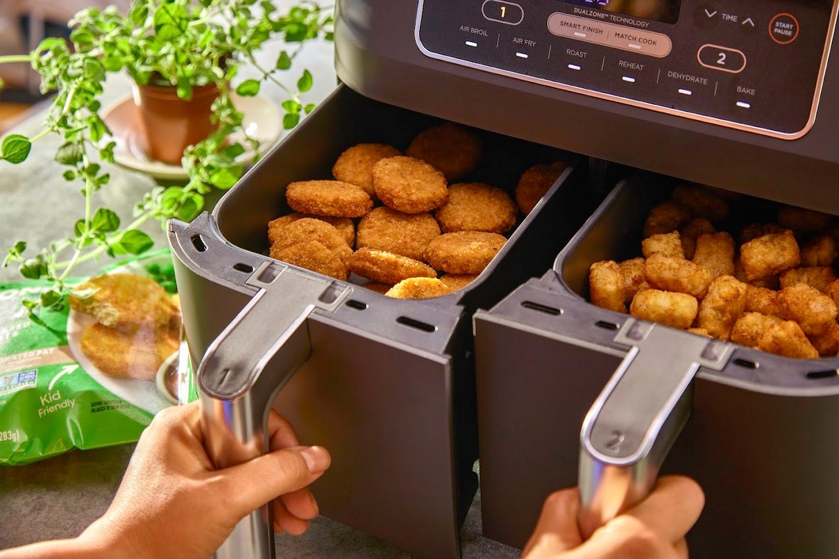 Beyond Meat Beyond Chicken Plant-Based Nuggets 10 oz Packaged Meals (Frozen) thumbnail 4