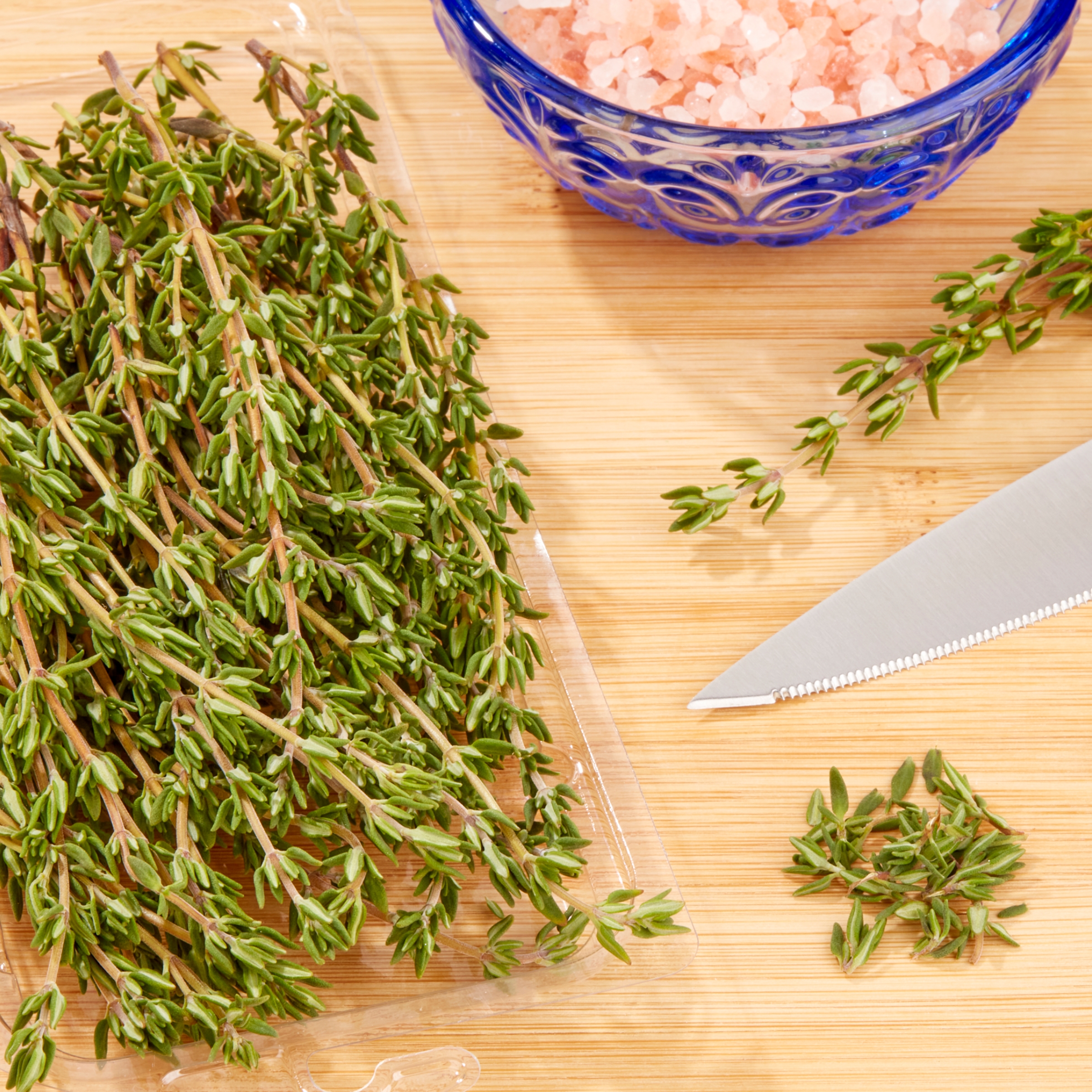 Fresh Thyme, 0.5 oz Clamshell thumbnail 2