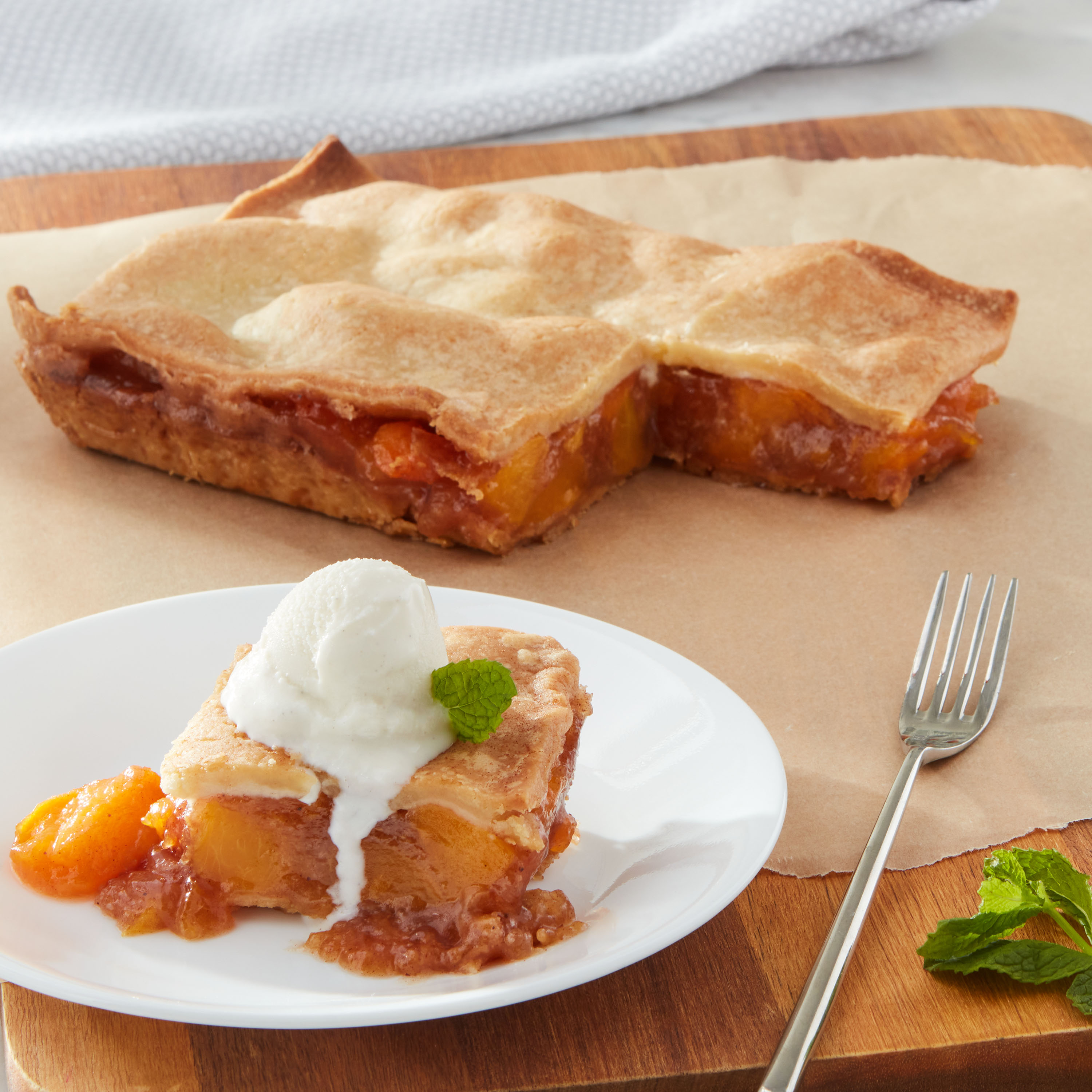 Patti LaBelle's Good Life Peach Cobbler, 31oz, Shelf-Stable, Flaky, Baked thumbnail 2