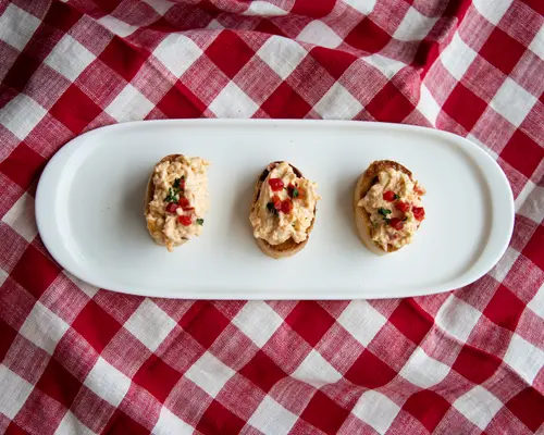 Taste of the South Triple Cheddar Pimento Cheese, 10 oz (Tub, Spread, Refrigerated) thumbnail 4