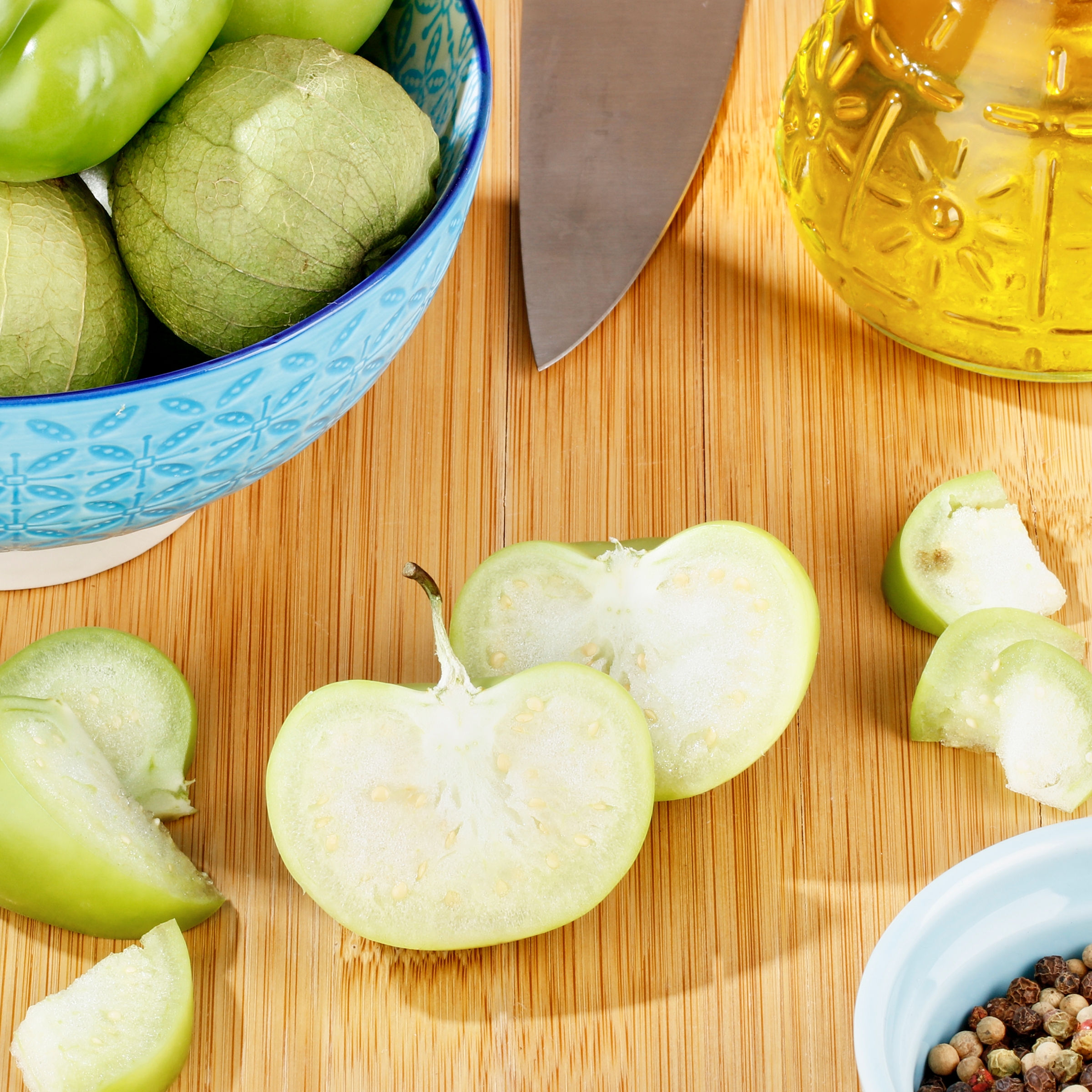 Fresh Tomatillos by Weight thumbnail 2