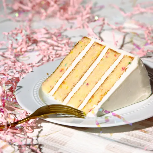 Carlo's Bakery Confetti Cake Slice, 6.25 oz., 1 Count thumbnail 2