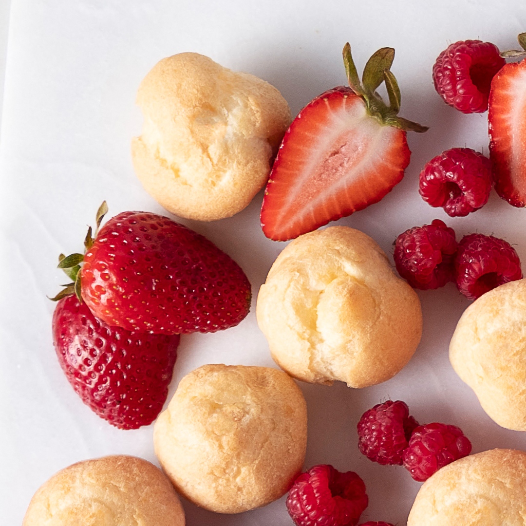 Poppies Frozen Mini Cream Puffs, Pastry Shells Filled with Rich Vanilla Dairy Cream 17.6oz thumbnail 3