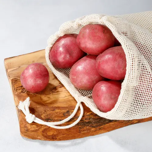 Marketside Organic Red Potatoes Whole Fresh, 3 lb Bag thumbnail 2