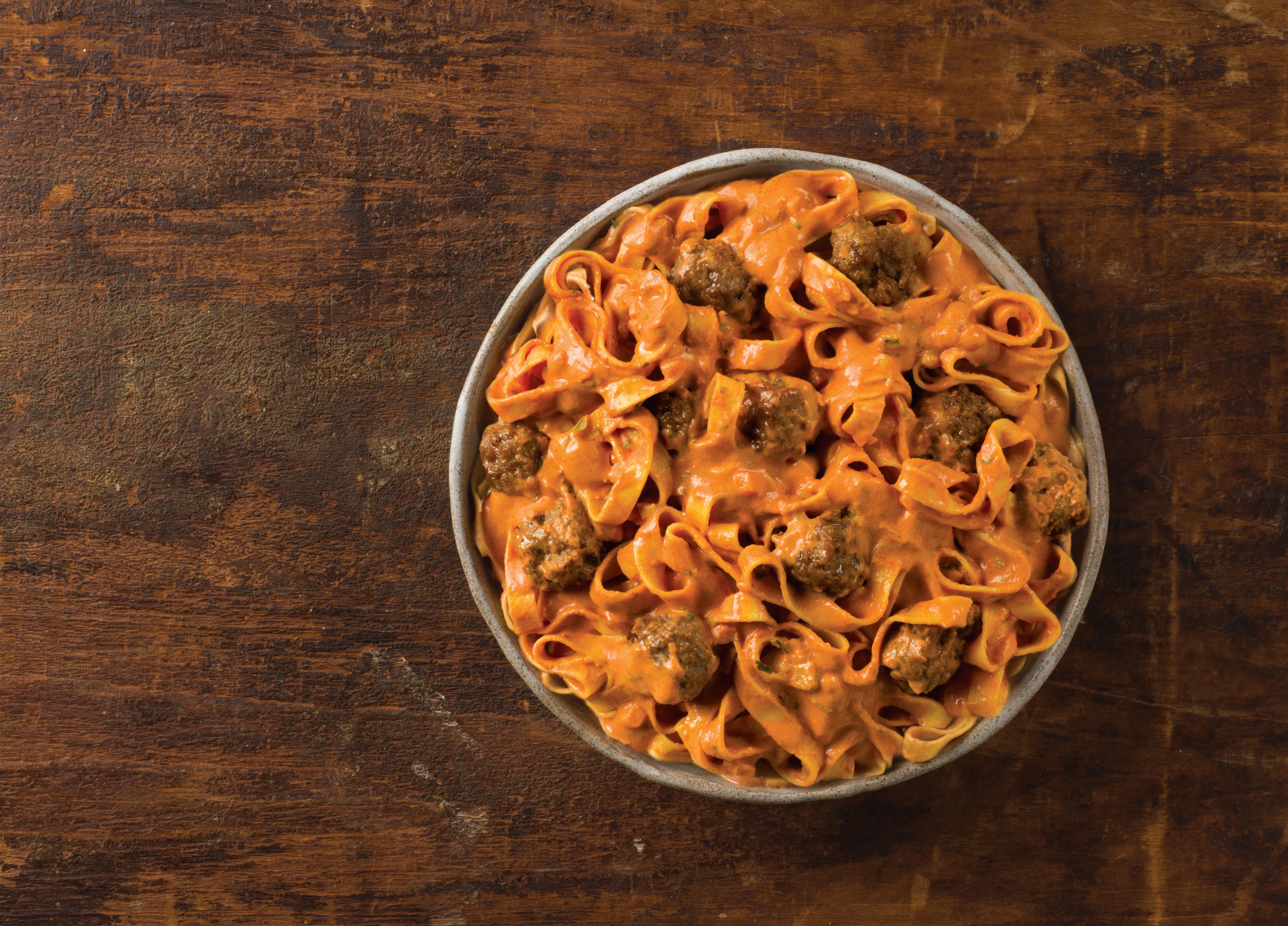 Giovanni Rana Fettuccine Meatballs with Tomato Sauce Meal Kit, 38oz, Refrigerated thumbnail 3