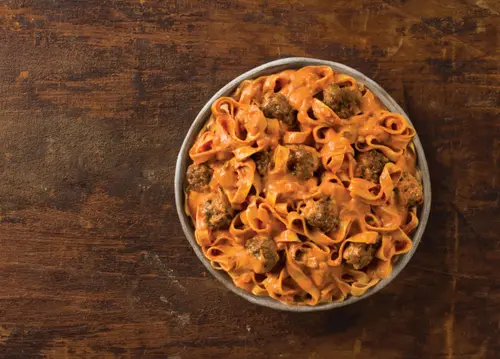 Giovanni Rana Fettuccine Meatballs with Tomato Sauce Meal Kit, 38oz, Refrigerated thumbnail 3